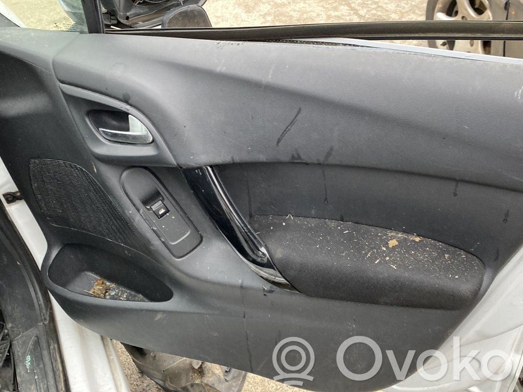 Citroen C3 Etuoven verhoilu