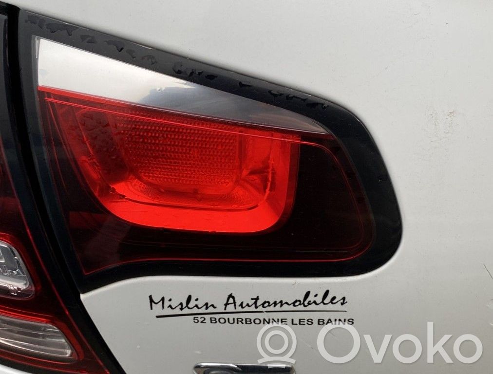 Citroen C3 Lampă spate în capacul portbagajului 