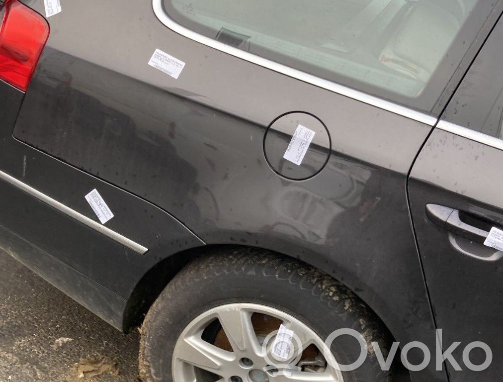 Volkswagen PASSAT B6 Takakulmapaneeli 