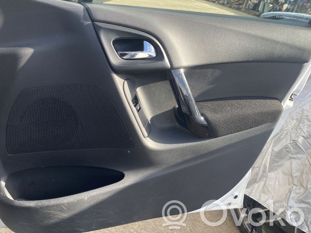 Citroen C3 Etuoven verhoilu