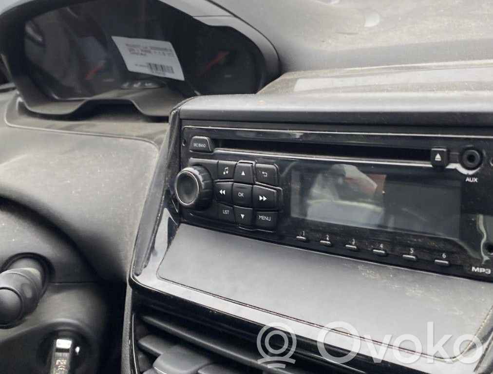 Peugeot 208 I Unità principale autoradio/CD/DVD/GPS