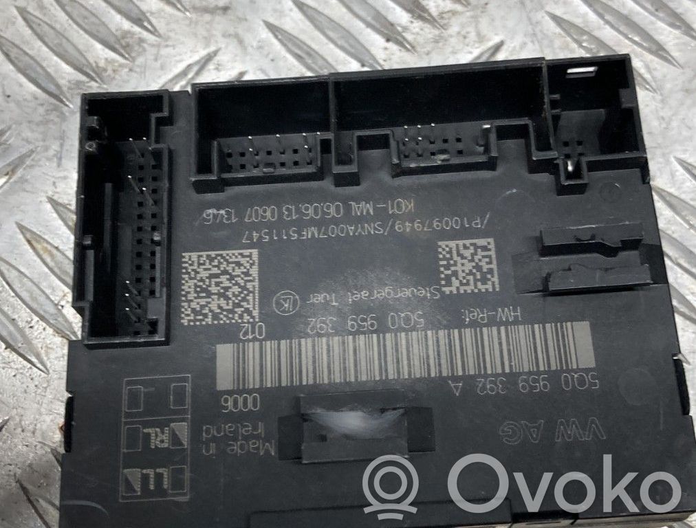 Unité de commande / module de verrouillage centralisé porte   5Q0959392A