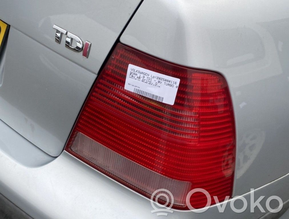 Volkswagen Bora Luci posteriori
