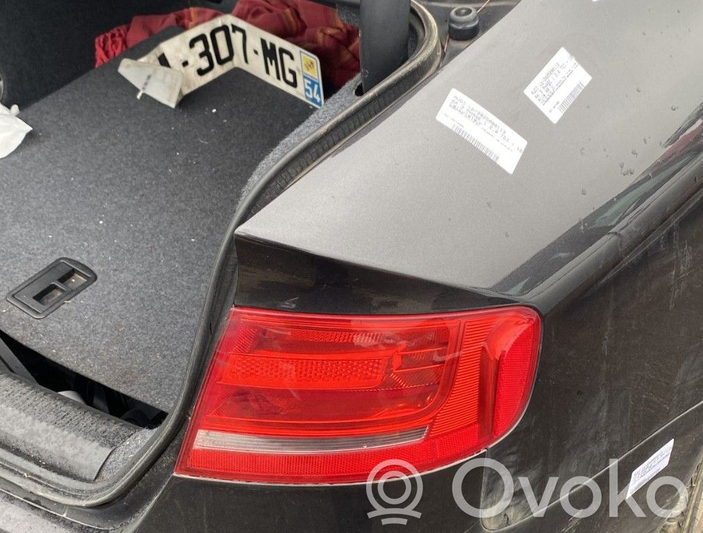 Engine control unit/module   8K0907568