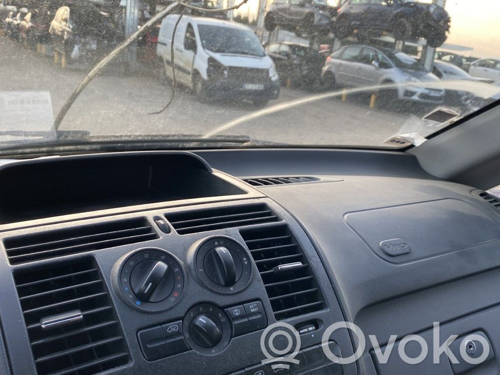 Mercedes-Benz Vito Viano W639 Deska rozdzielcza 