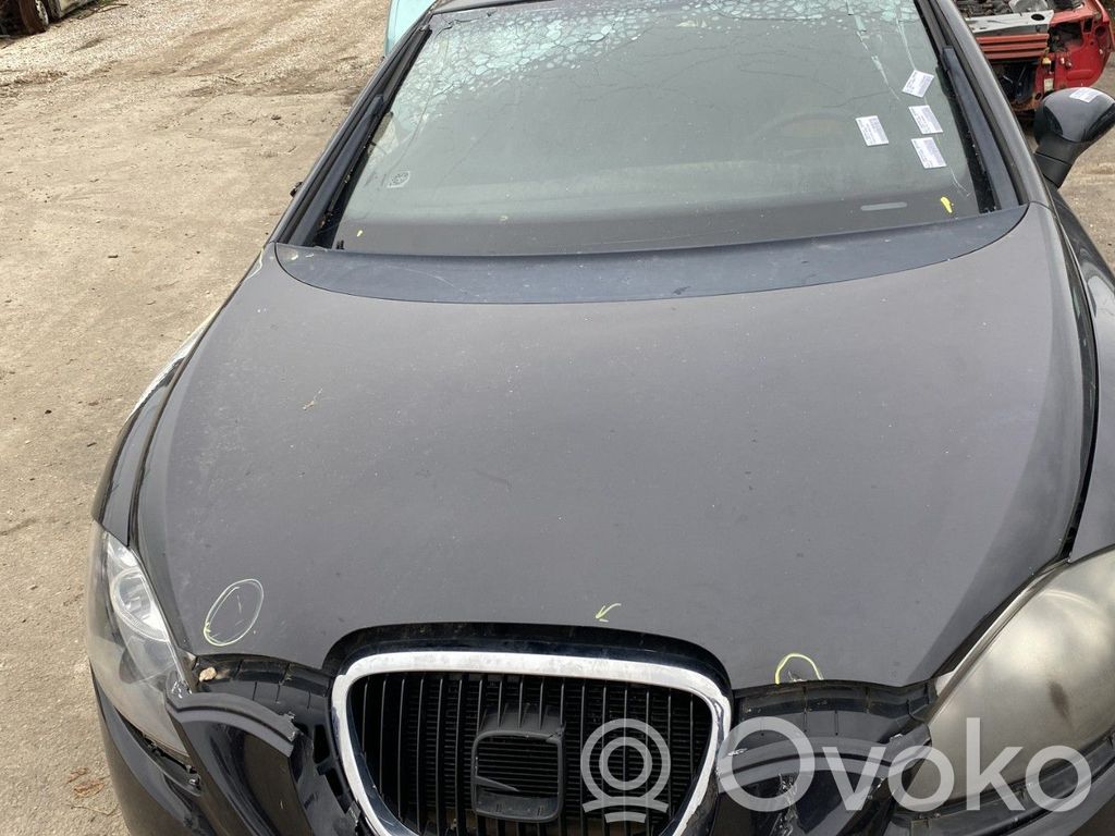 Seat Leon (1P) Konepelti 
