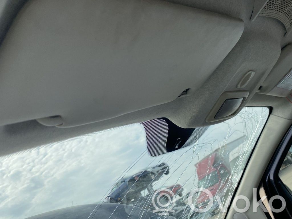 Sun visor   1570923