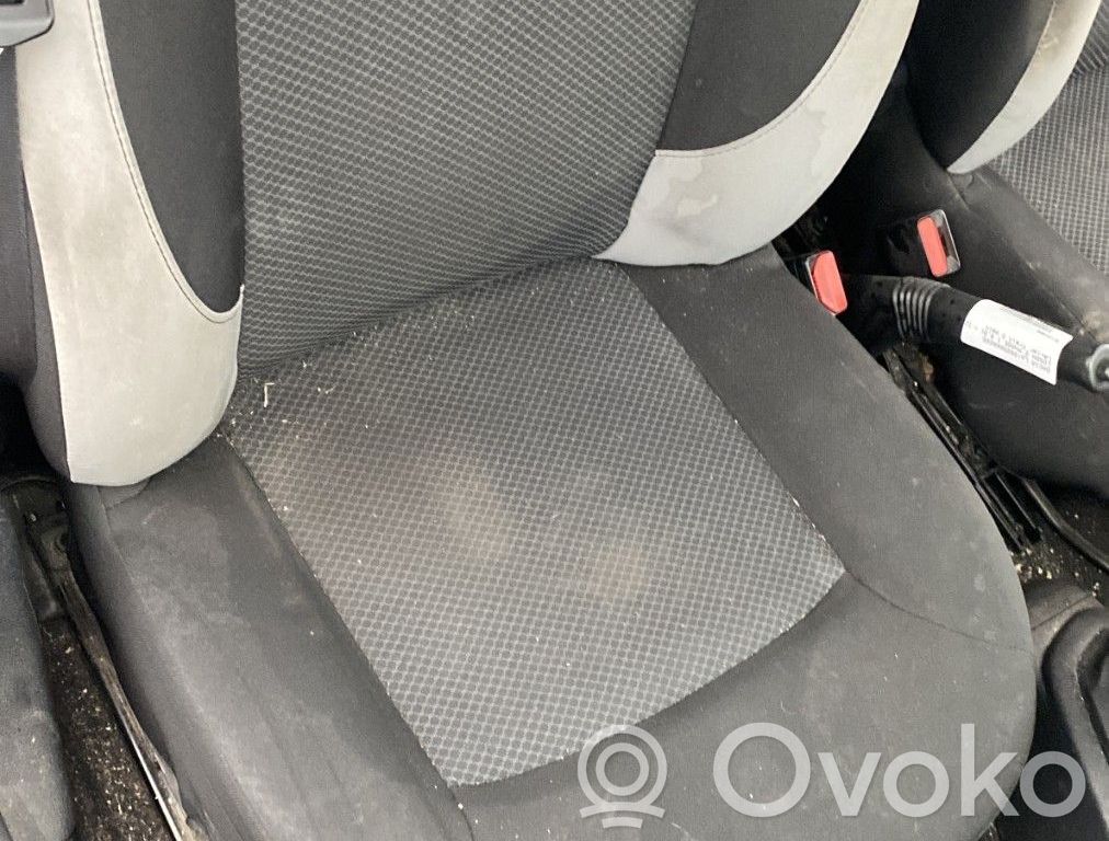 Dacia Logan II Scaun față pasager 