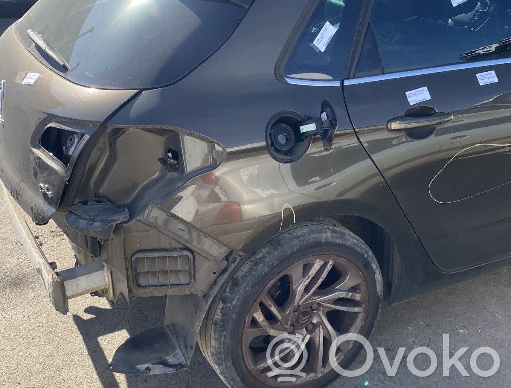 Citroen C4 II Takakulmapaneeli 