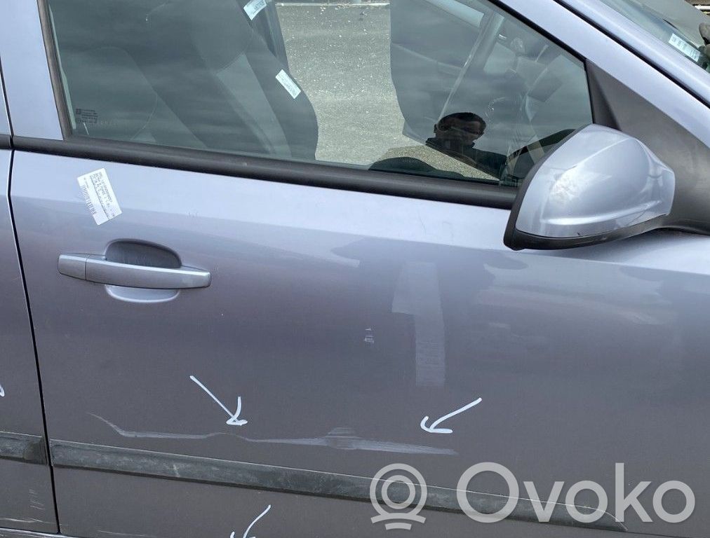 Opel Astra H Puerta delantera 