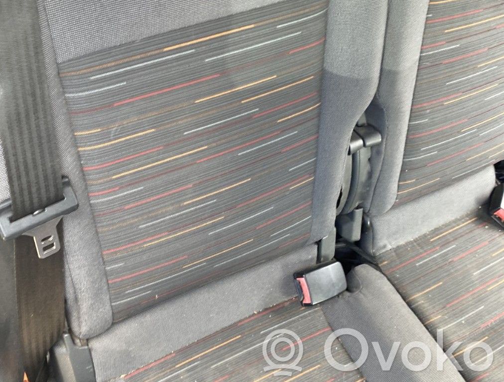 Ford C-MAX I Takaistuin 