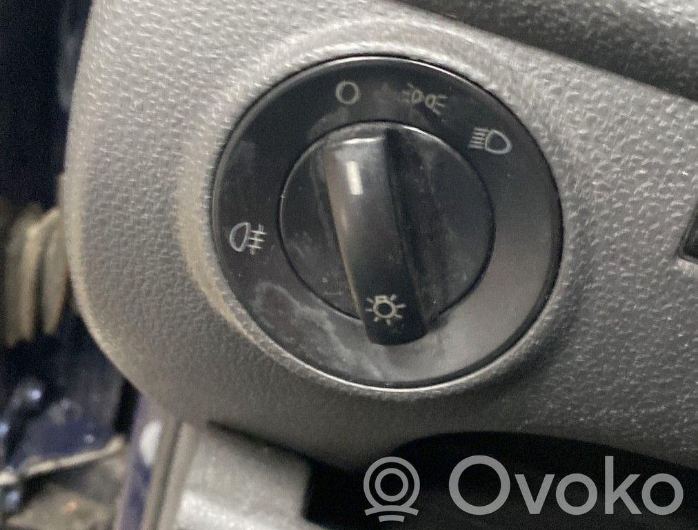 Volkswagen Polo Interruptor de luz 