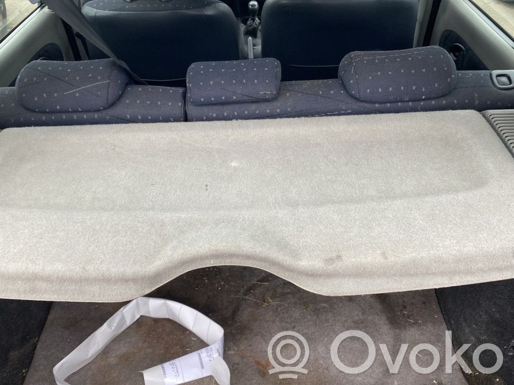 Renault Clio II Hattuhylly 