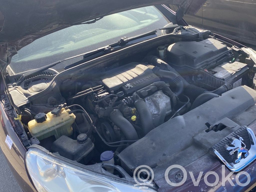 Peugeot 407 Engine head 