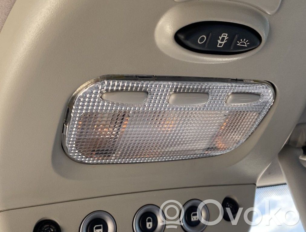 Peugeot 807 Illuminazione sedili anteriori 