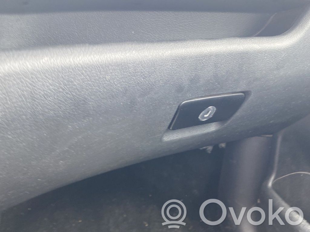 Peugeot 207 Juego guantera 