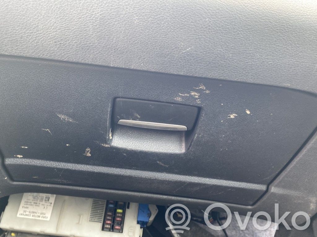 Ford Mondeo MK IV Juego guantera 