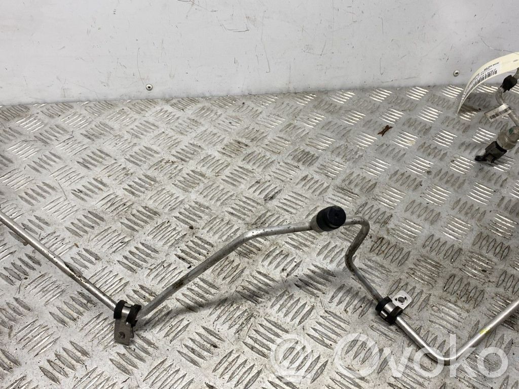Air conditioning (A/C) pipe/hose   924403274R