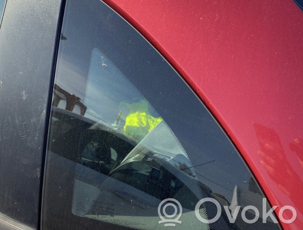 Citroen C3 Geam lateral spate 