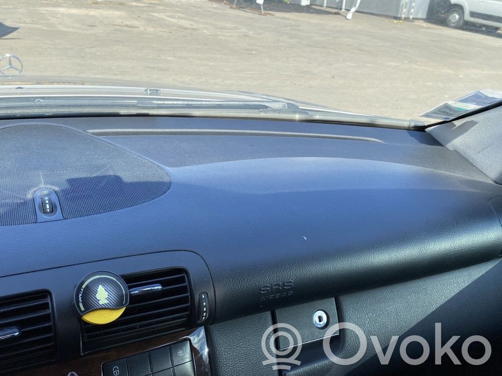 Mercedes-Benz C W203 Deska rozdzielcza 