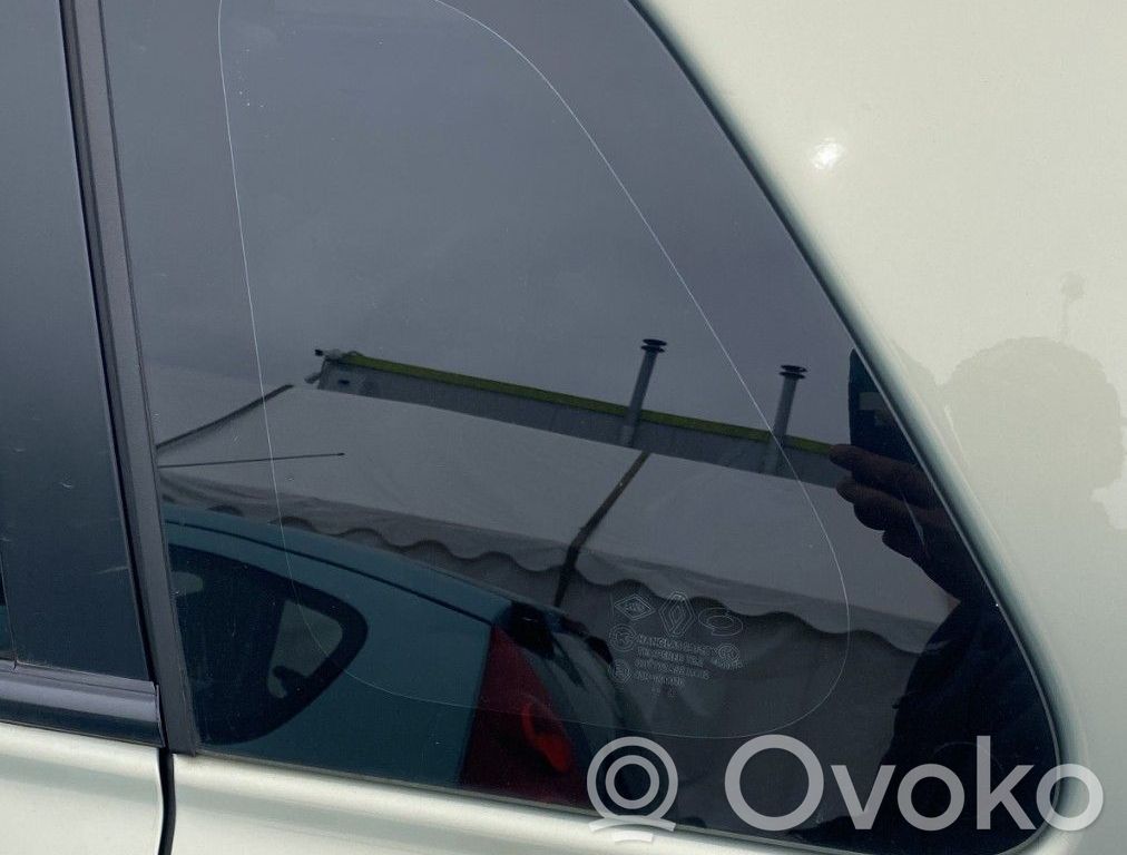 Renault Koleos I Geam lateral spate
