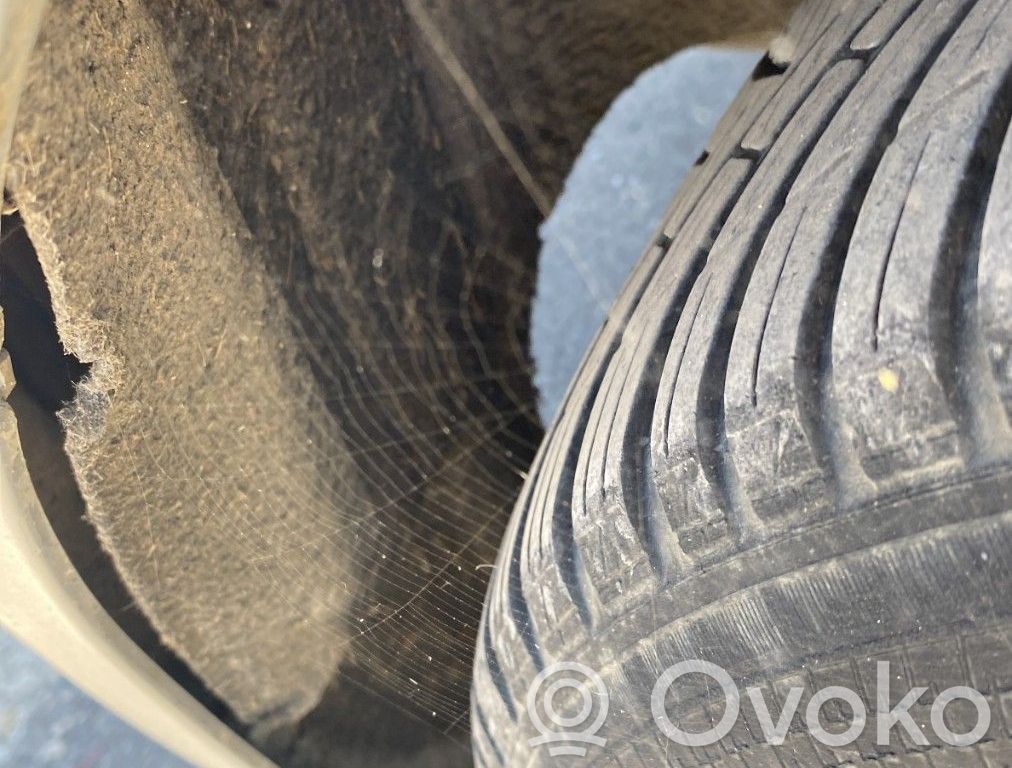 Ford S-MAX Aizmugurējais apakšspārns 