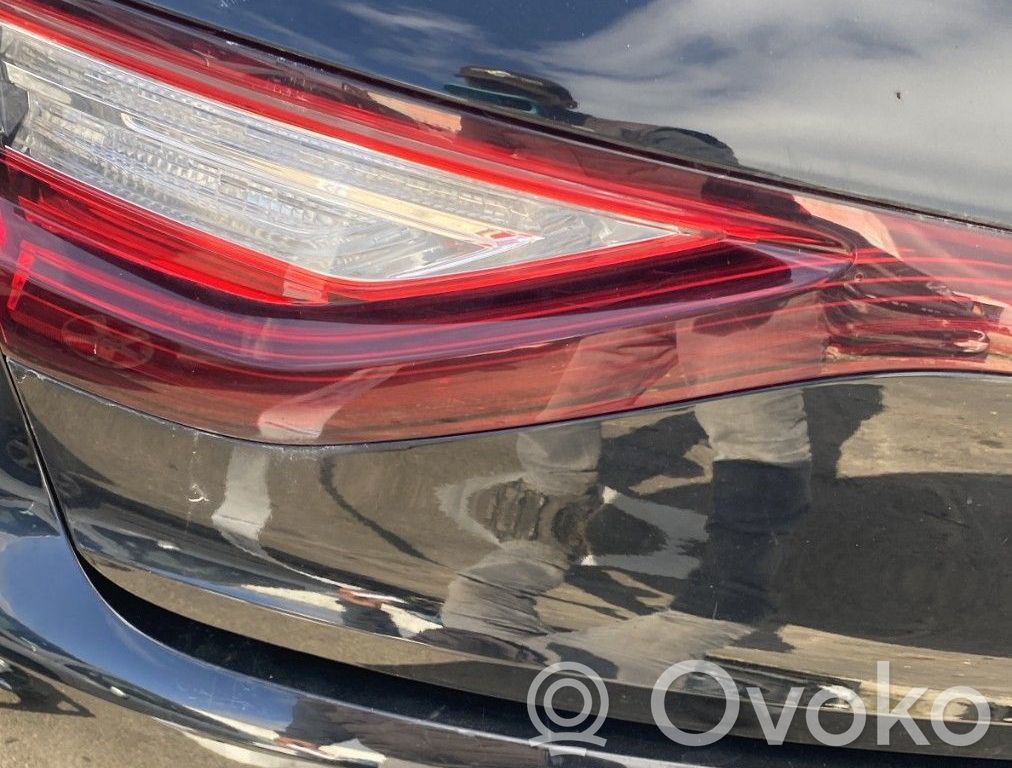 Renault Megane IV Lampă spate în capacul portbagajului 