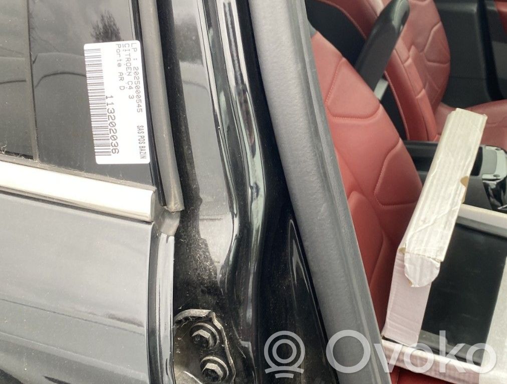 Gumowa uszczelka drzwi przednich   9830614280