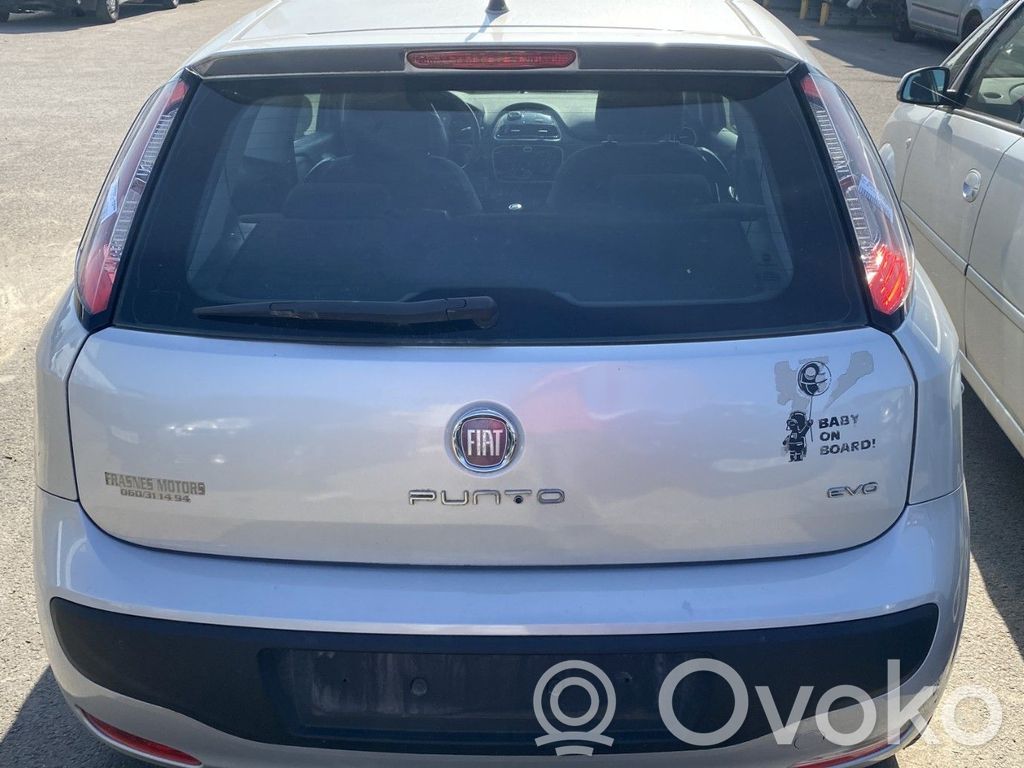Fiat Punto Evo Couvercle de coffre