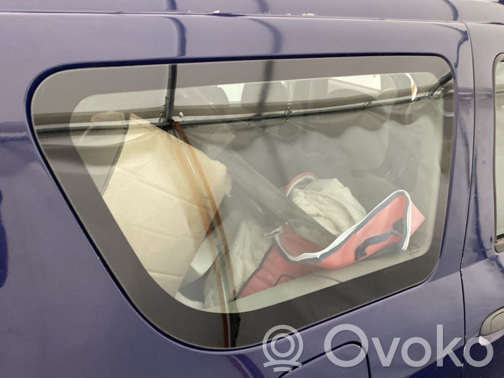 Dacia Logan I Geam lateral spate