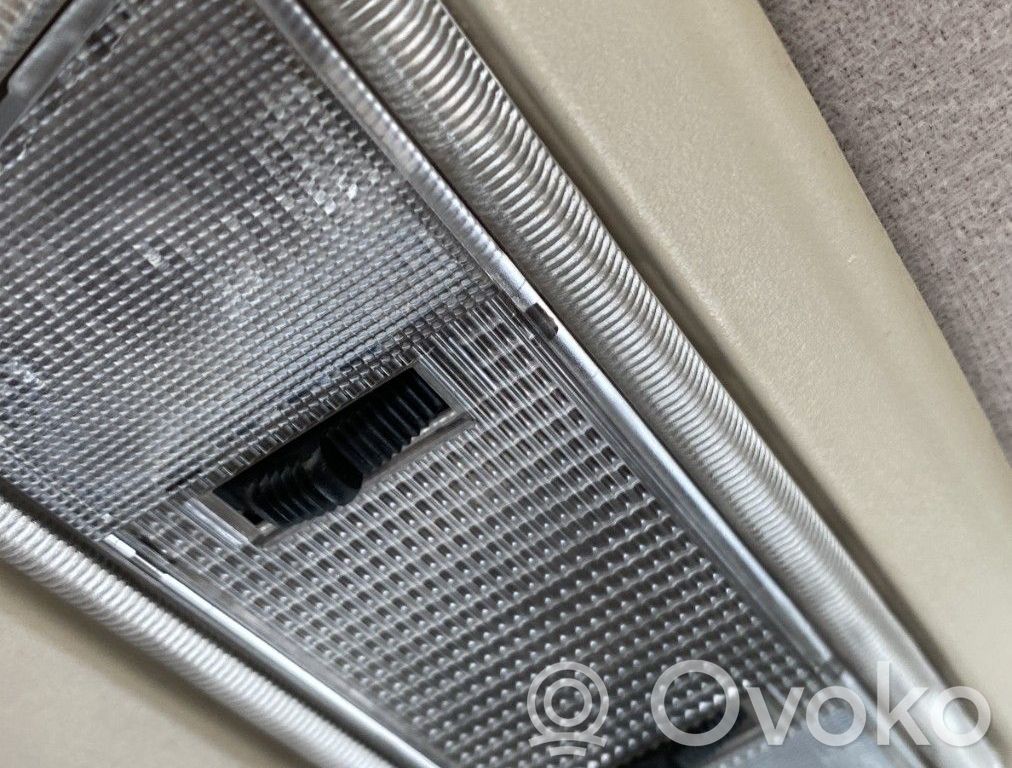 Saab 9-3 Ver1 Luz del asiento delantero 