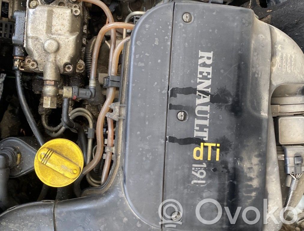 Renault Clio II Dzinējs 