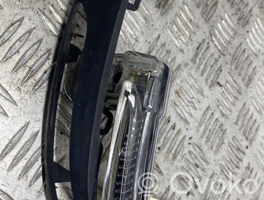 Renault Kadjar Front indicator light 