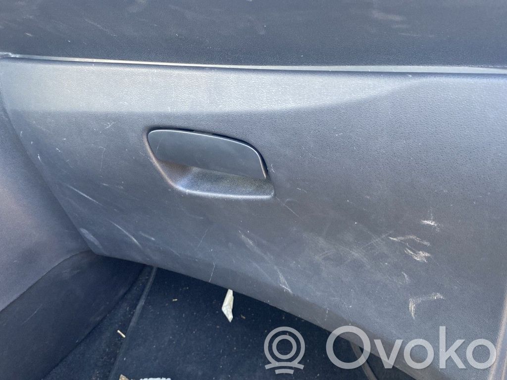 Citroen C3 Daiktadėžės (bordačioko) komplektas 