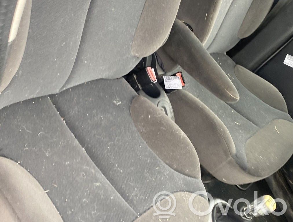 Citroen C3 Etumatkustajan istuin 