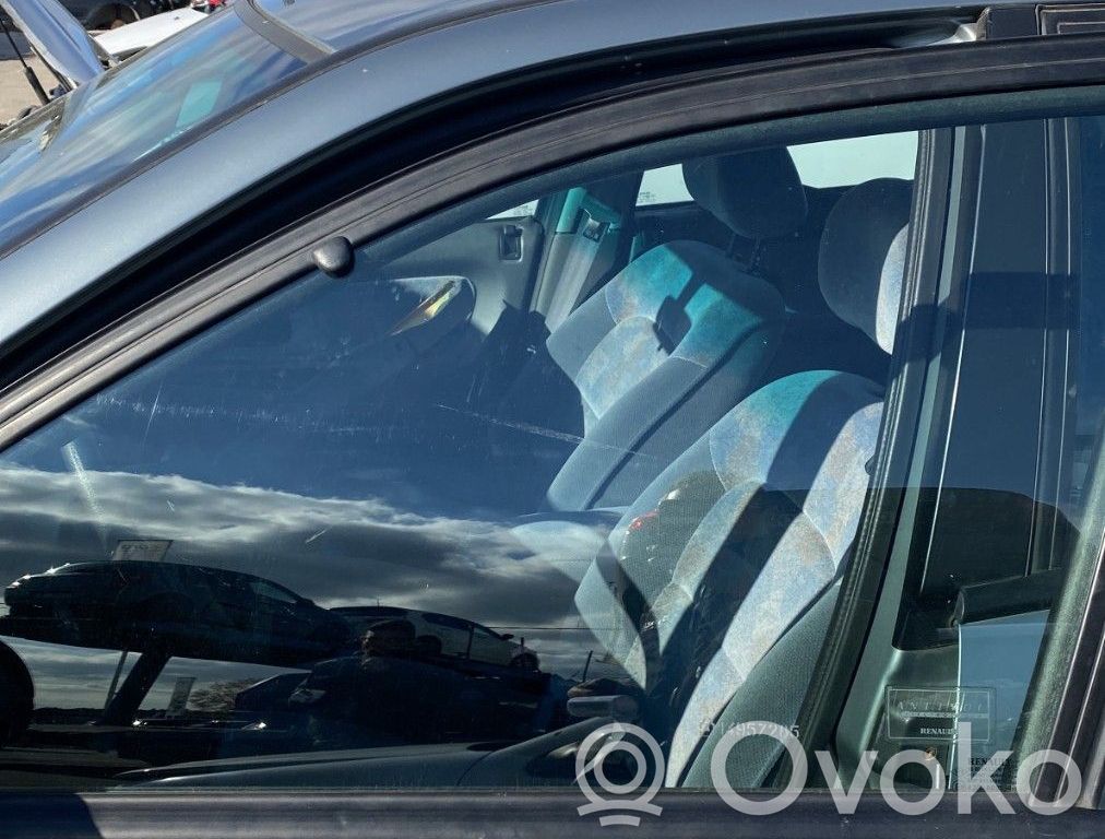 Renault Laguna I Szyba drzwi przednich 
