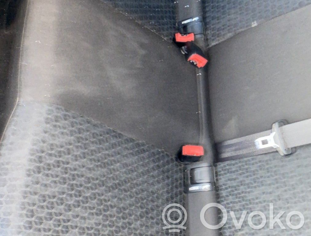 Opel Corsa E Takaistuin 