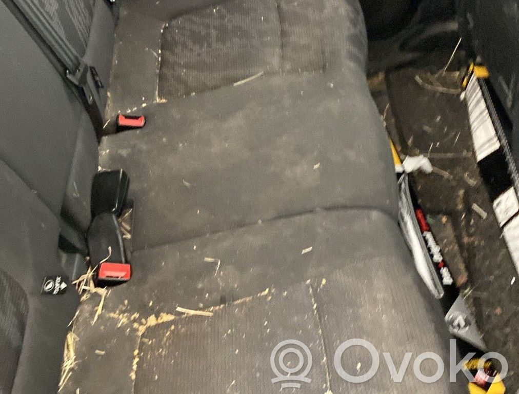 Peugeot 3008 I Takaistuin 