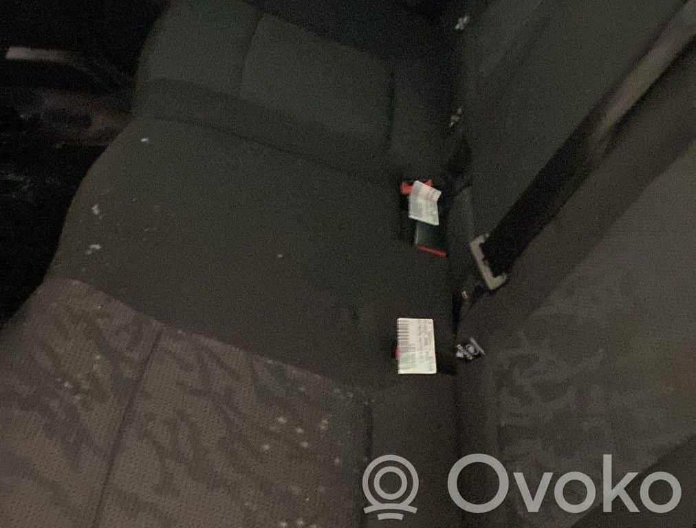 Peugeot 3008 I Takaistuin 