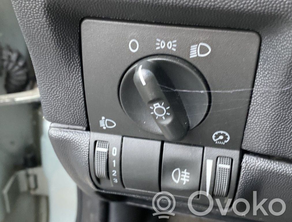 Opel Combo C Light switch 