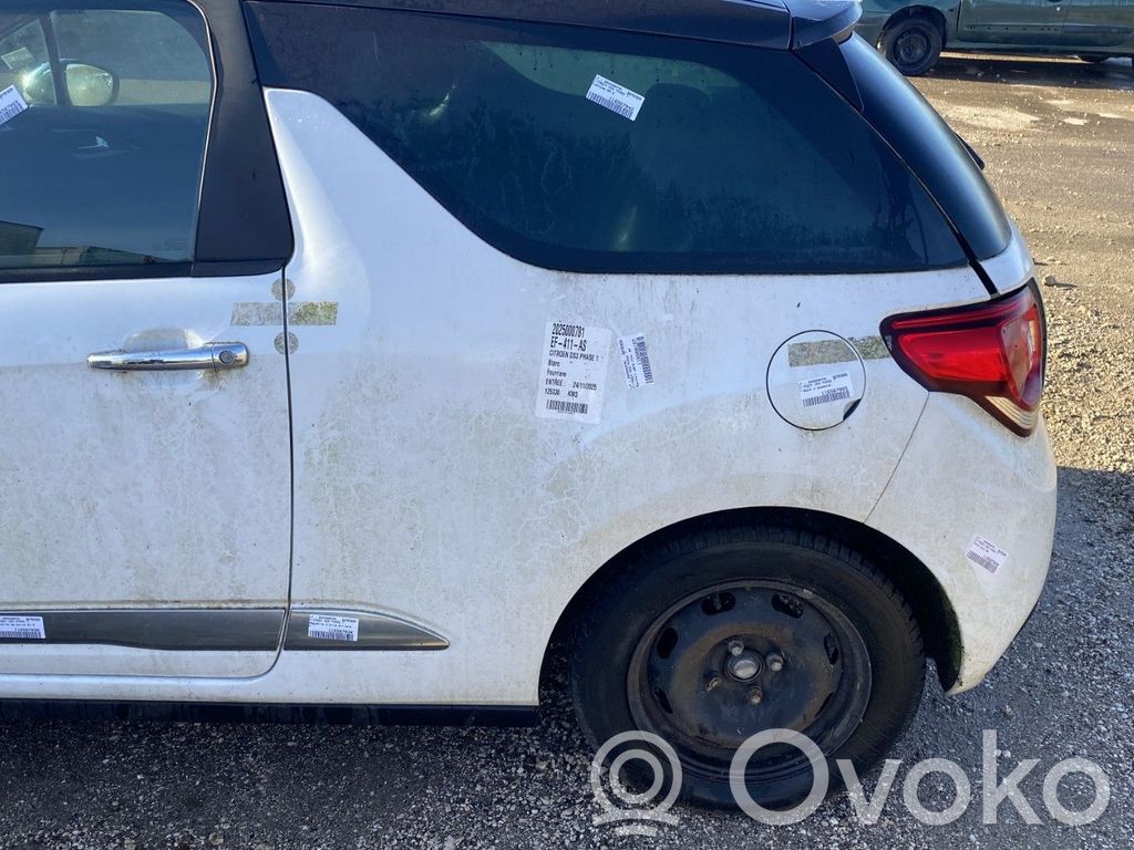 Citroen DS3 Takakulmapaneeli 