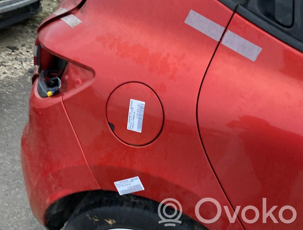 Renault Clio IV Takakulmapaneeli 