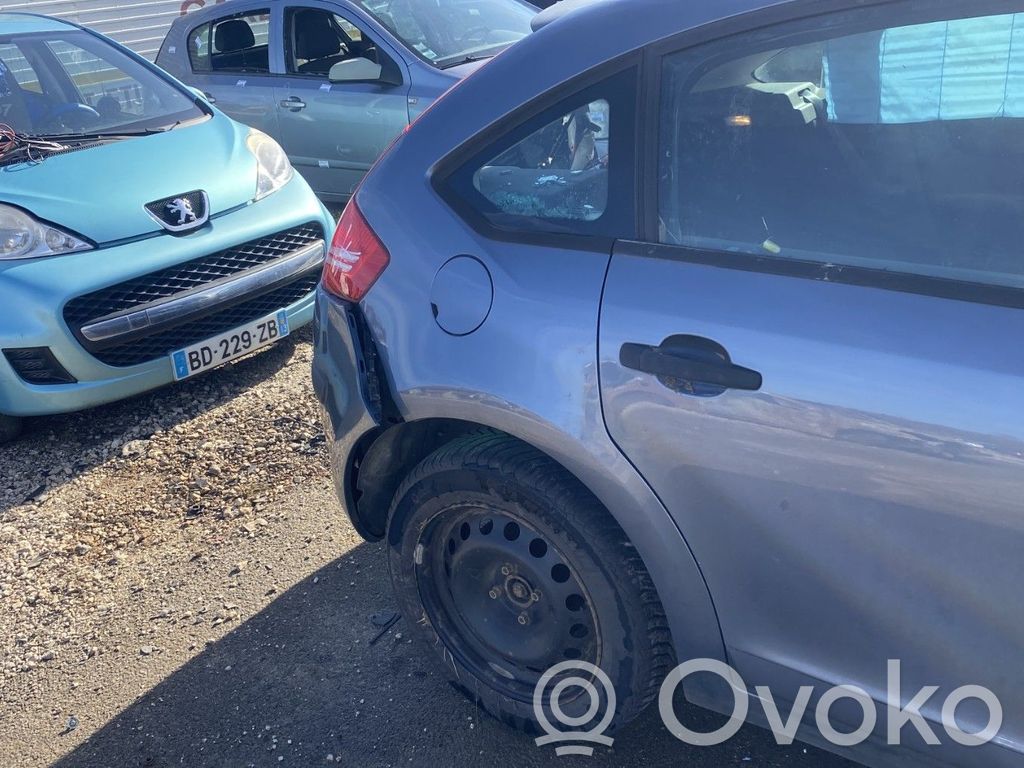 Panel lateral trasero   00008526AJ