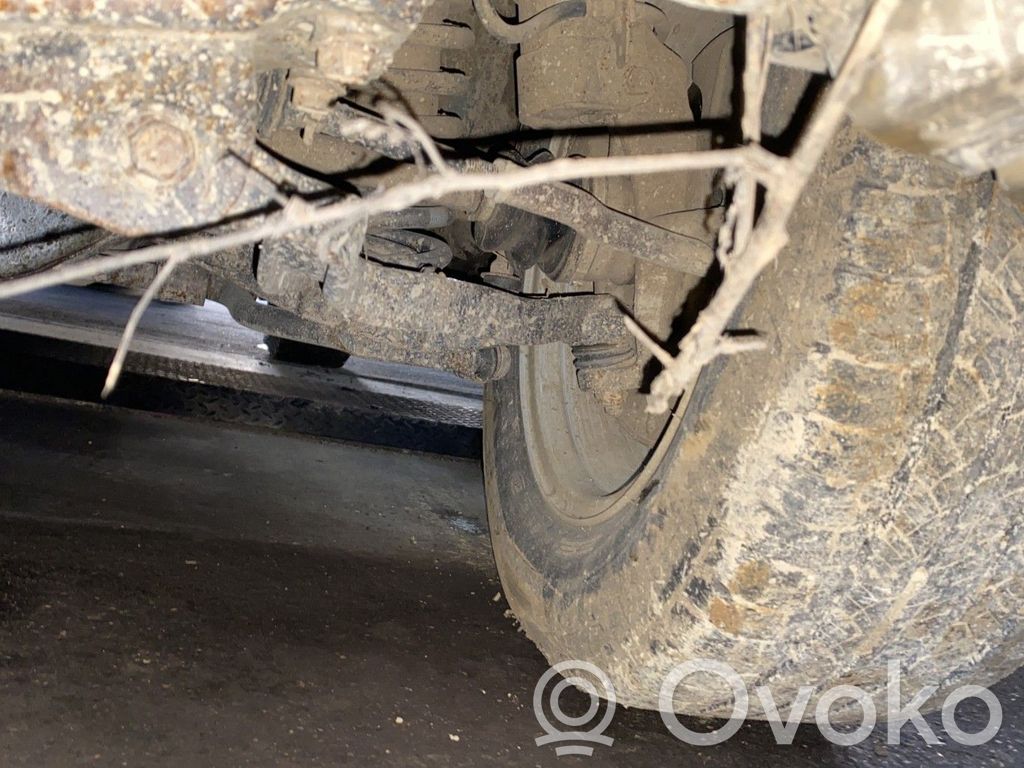 Suzuki Grand Vitara I Achsschenkel vorne 