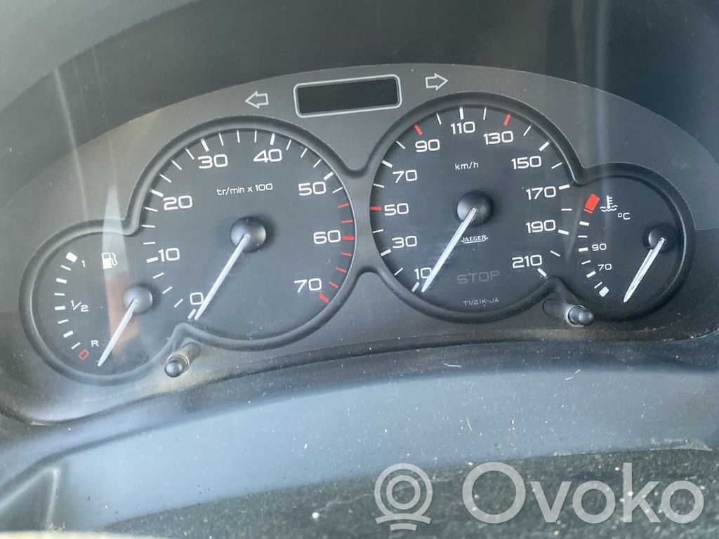 Citroen Berlingo Nopeusmittari (mittaristo) 