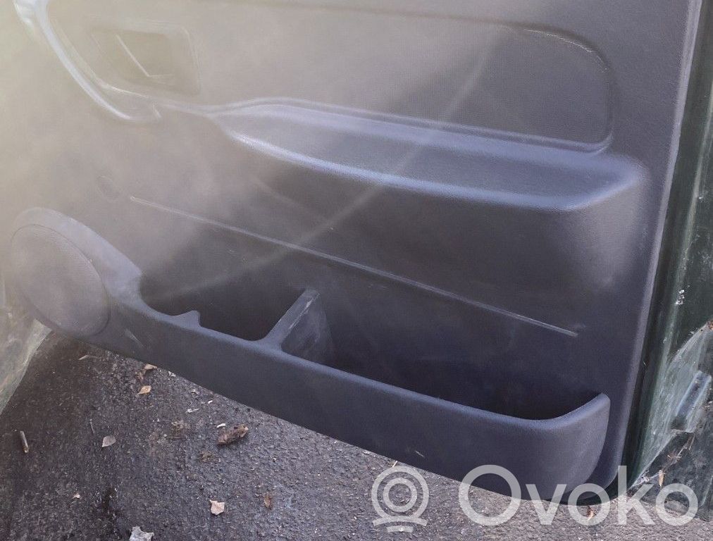 Citroen Berlingo Boczki / Poszycie drzwi przednich 