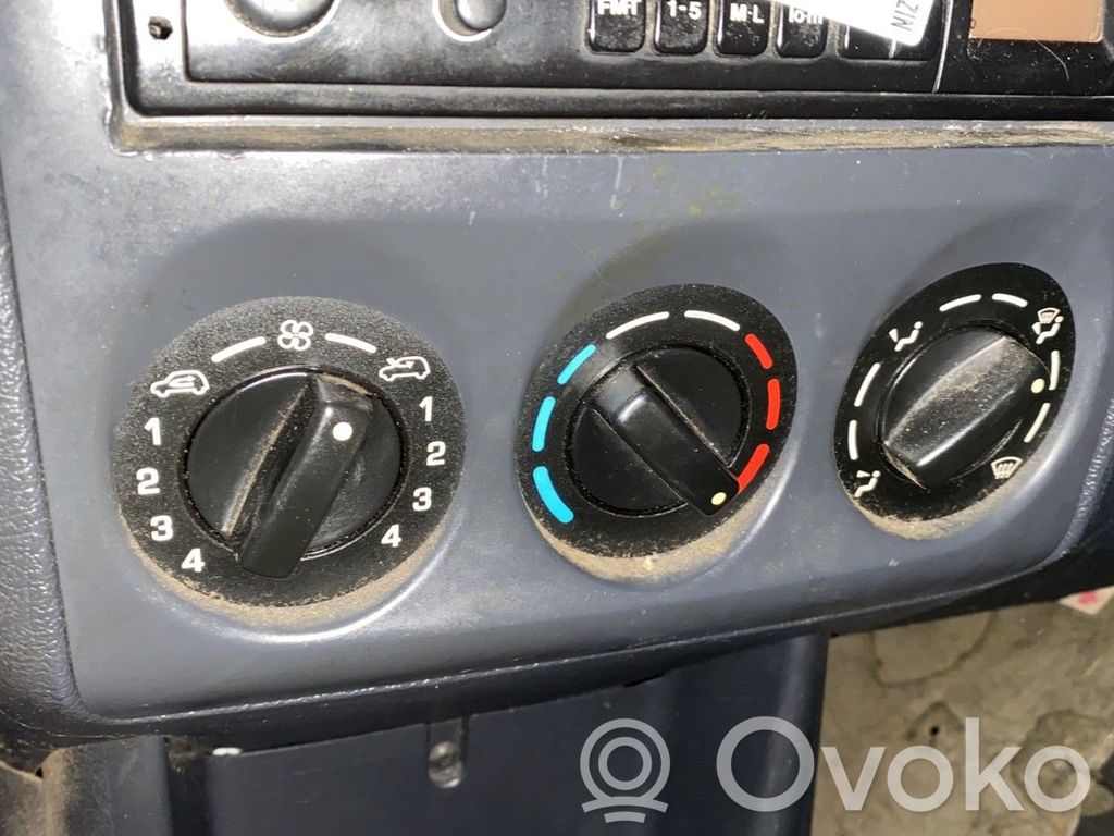 Peugeot Partner Unité de contrôle climatique