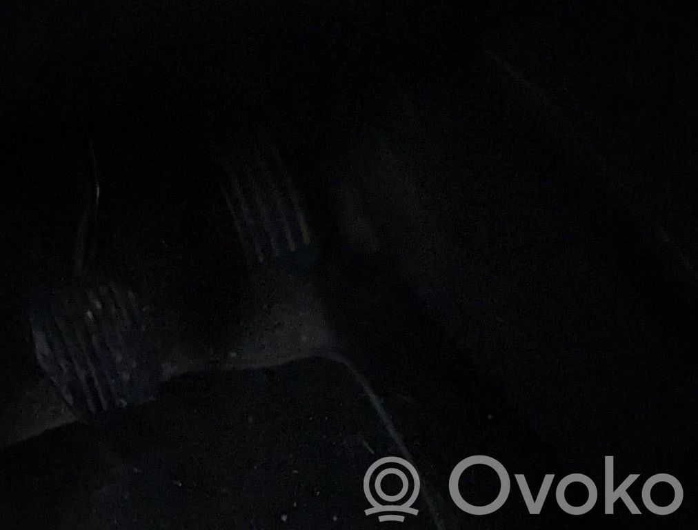 Ford C-MAX I Kaasupoljin 