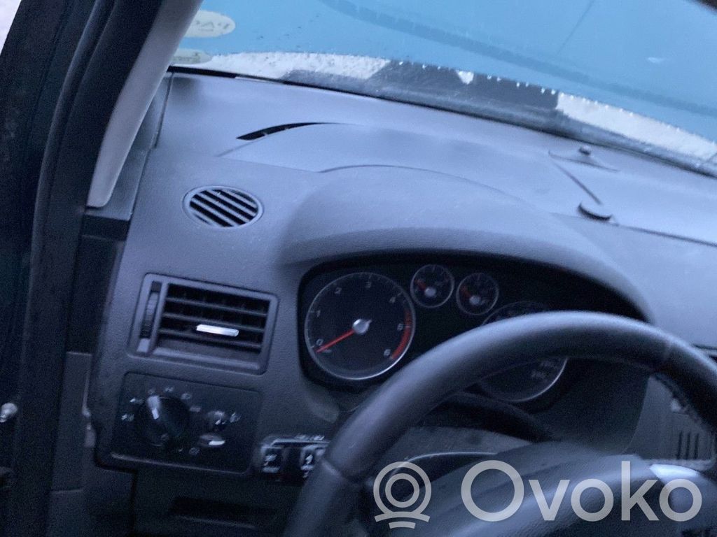 Ford C-MAX I Dashboard 