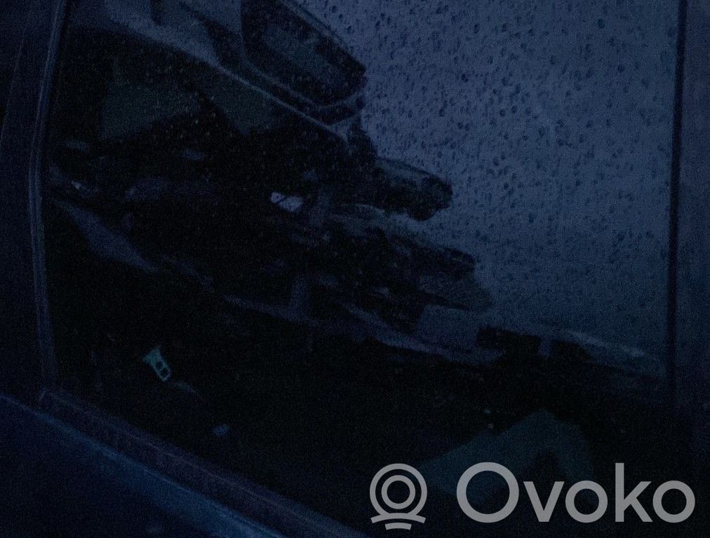 Ford C-MAX I Luna de la puerta trasera 